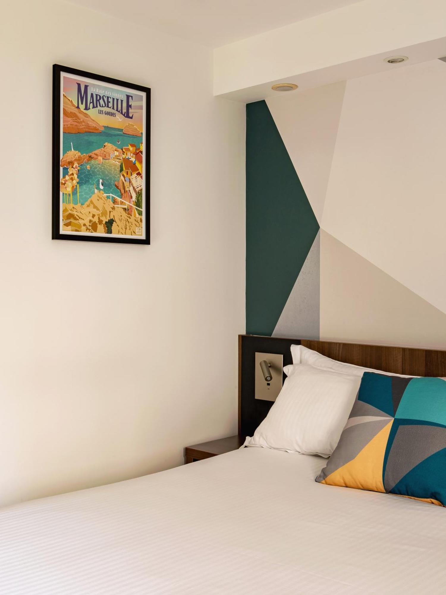 Holiday Inn - Marseille Airport By Ihg วิทอลล์ ภายนอก รูปภาพ