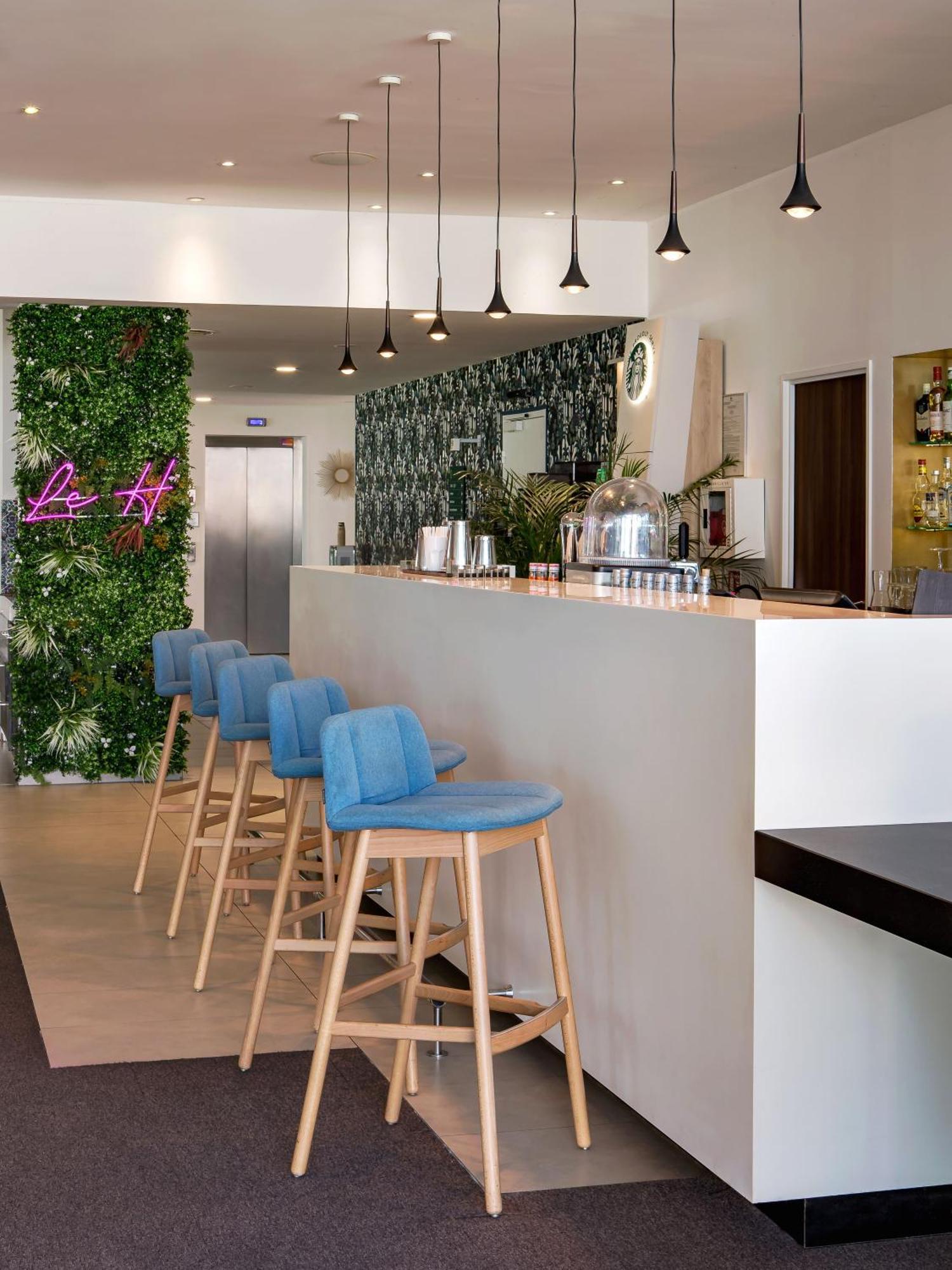 Holiday Inn - Marseille Airport By Ihg วิทอลล์ ภายนอก รูปภาพ